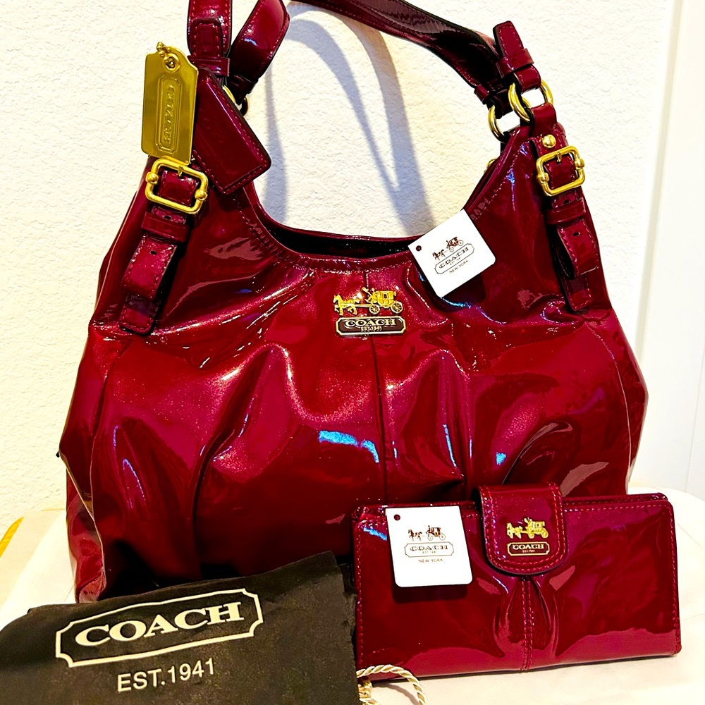 NWT ~ COACH “Maggie” Patent Hobo Bag & Wallet
